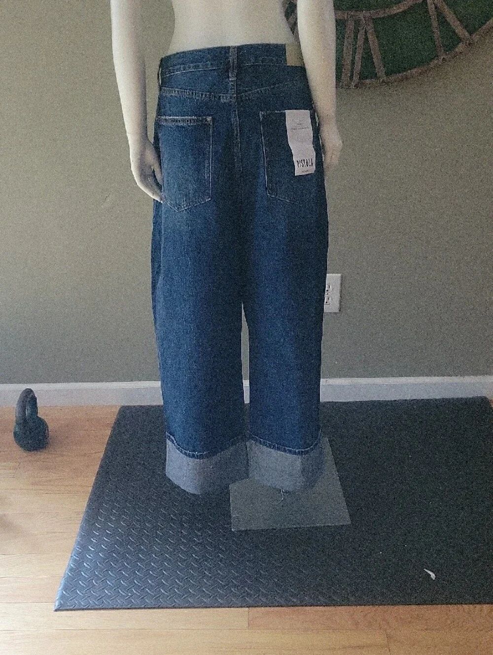 Pistola Ryder High Rise Cuffed Straight Jean In Fulton - Picture 5 of 16